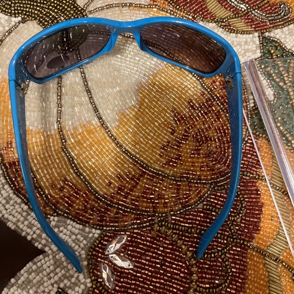 Fashion Sunglasses. Blue & Black Frames with Uv Protection Black Lens. NWOT - Picture 4 of 4